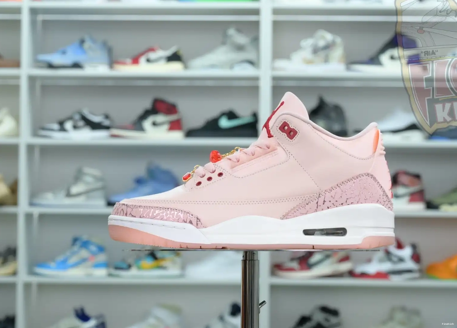 Air Day Jordan Valentine's Jordan 3 0607